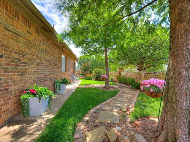 12500 Chateaux Road, Oklahoma City, OK 73142
