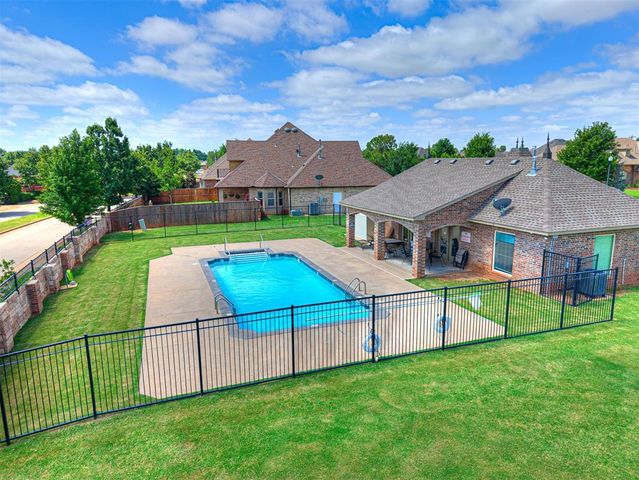 12500 Chateaux Road, Oklahoma City, OK 73142
