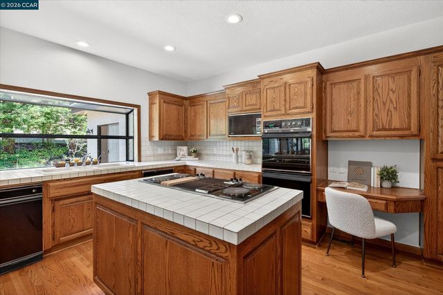 4423 Deer Ridge Rd, Danville, CA 94506