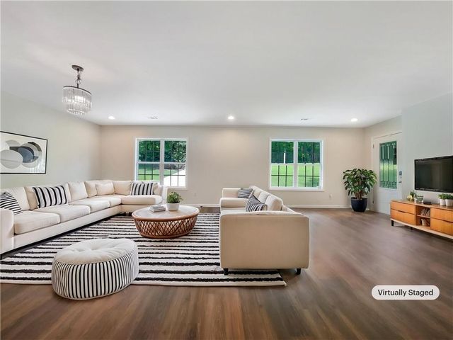 89 Elsberry Road, Dallas, GA 30157