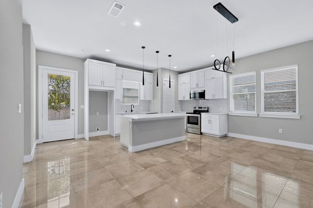 2604 Flora Lane, Denison, TX 75020