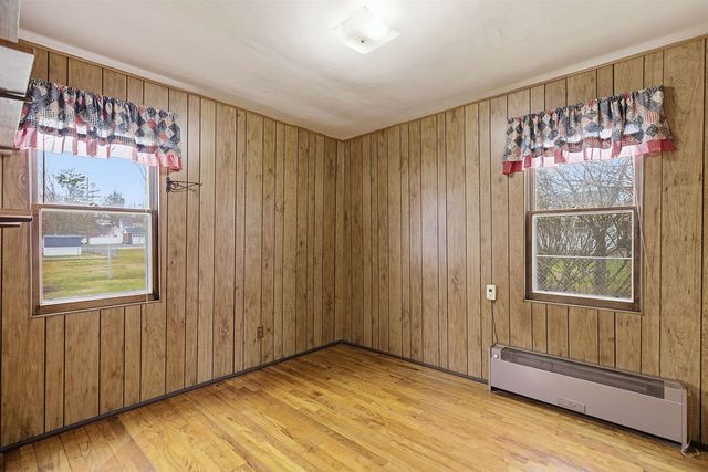 35960 Monroe Street, Richmond, MI 48062