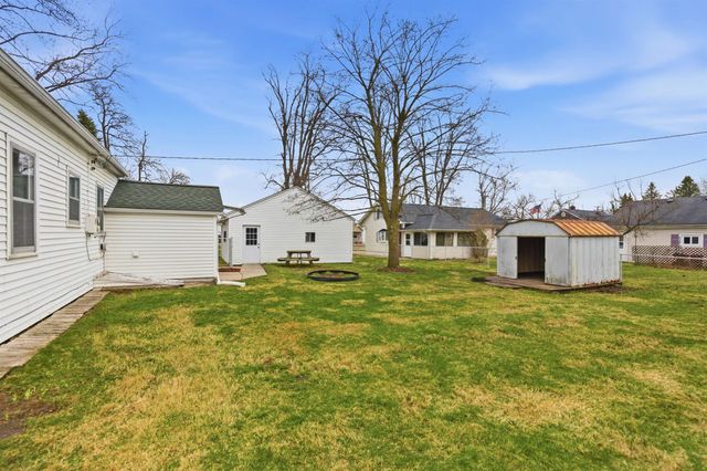 35960 Monroe Street, Richmond, MI 48062