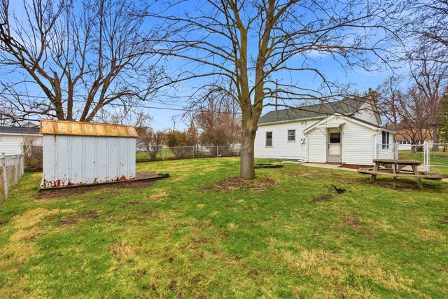35960 Monroe Street, Richmond, MI 48062
