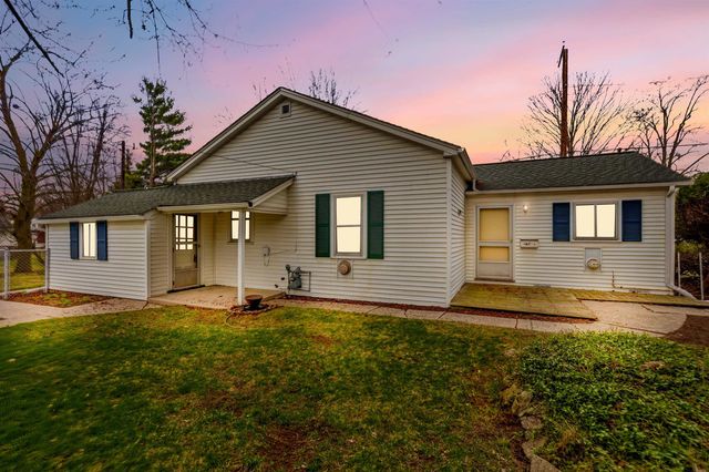 35960 Monroe Street, Richmond, MI 48062