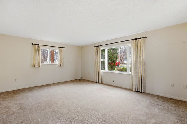 35960 Monroe Street, Richmond, MI 48062