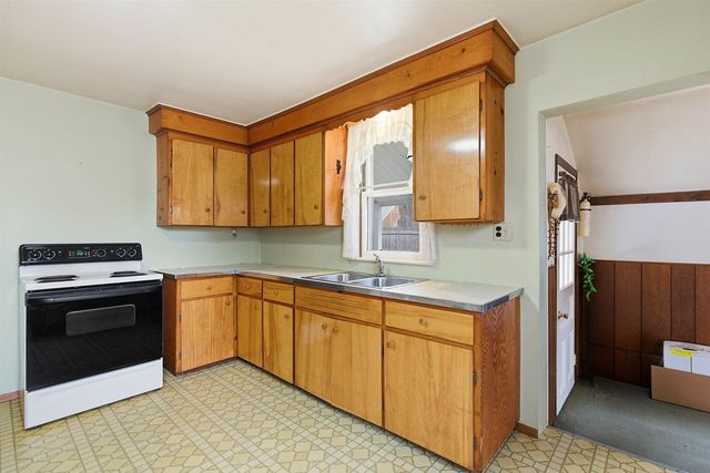35960 Monroe Street, Richmond, MI 48062