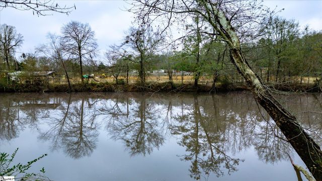 33 Parker Street, Pelzer, SC 29669