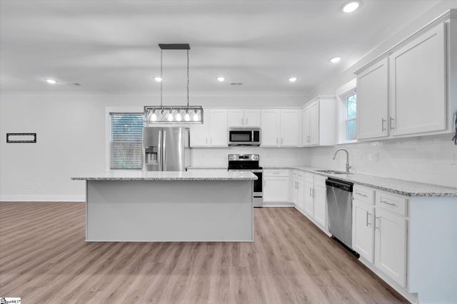 33 Parker Street, Pelzer, SC 29669