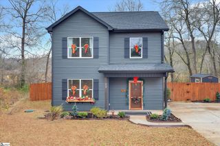 33 Parker Street, Pelzer, SC 29669