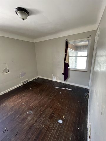 9205 Mckinney Street, Detroit, MI 48224