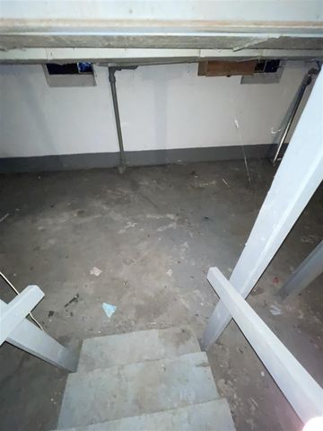 9205 Mckinney Street, Detroit, MI 48224