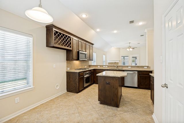 1912 Grand Fairway Drive, Wylie, TX 75098
