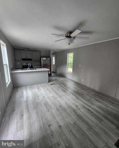 18 BIRCHWOOD DR, Pittsgrove, NJ 08318