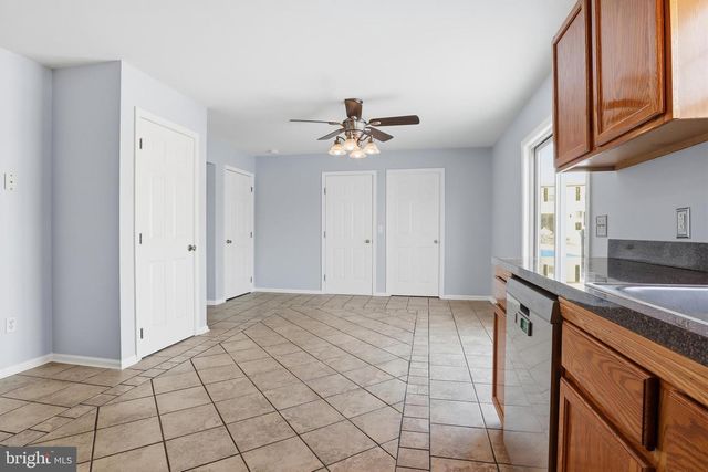 10 EVERGREEN TER, Manchester, PA 17345