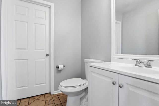 10 EVERGREEN TER, Manchester, PA 17345