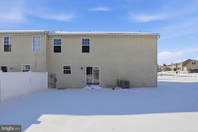 10 EVERGREEN TER, Manchester, PA 17345