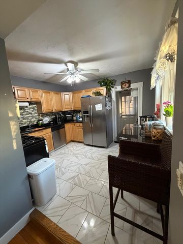 31 Fifield St 1, Watertown, MA 02472