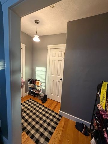 31 Fifield St 1, Watertown, MA 02472