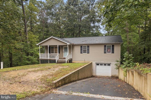 8254 POWER DR, Lusby, MD 20657