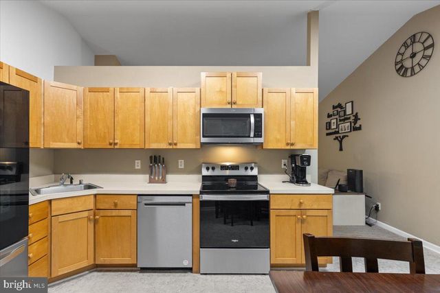 8254 POWER DR, Lusby, MD 20657