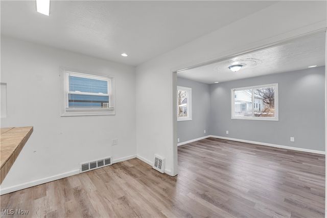 13814 Durkee Avenue, Cleveland, OH 44105