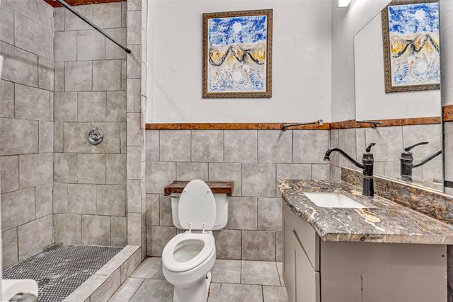 2218 Lincoln Avenue, Fort Worth, TX 76164