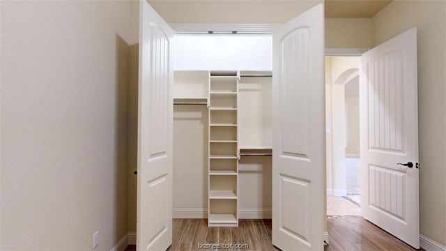 4310 Willowick Drive, Bryan, TX 77802