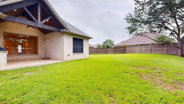 4310 Willowick Drive, Bryan, TX 77802