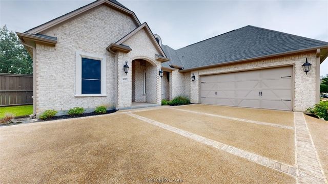 4310 Willowick Drive, Bryan, TX 77802
