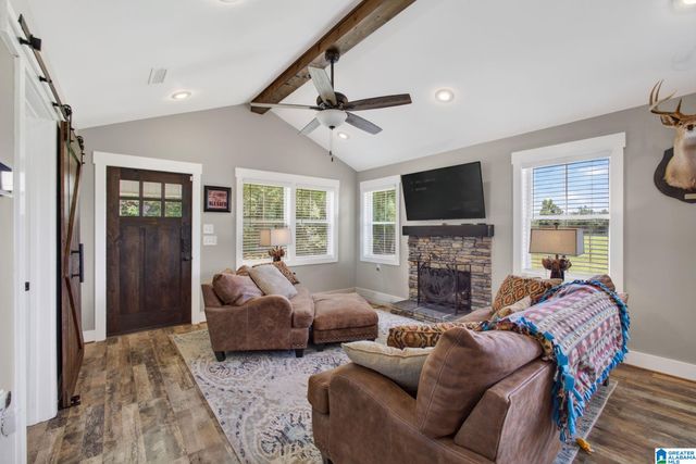291 COUNTY ROAD 729, Jemison, AL 35085