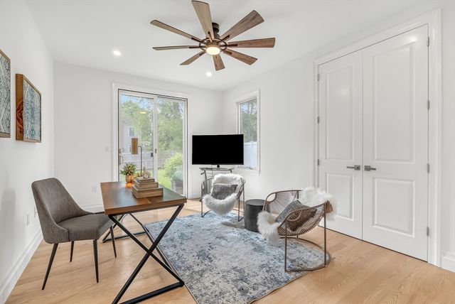 57 Mayflower Rd, Needham, MA 02492