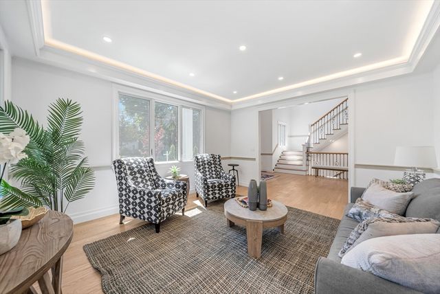 57 Mayflower Rd, Needham, MA 02492