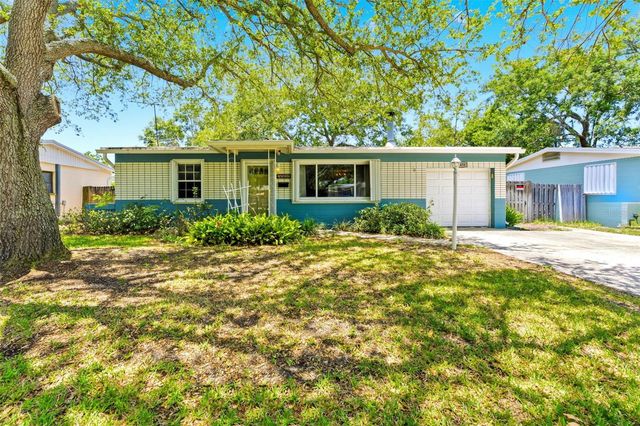 8450 56TH STREET N, Pinellas Park, FL 33781