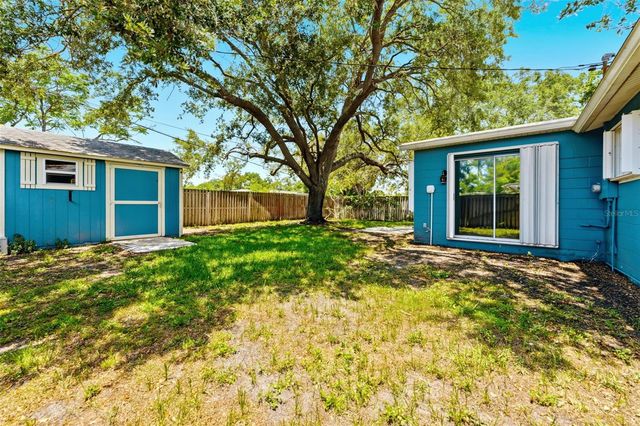 8450 56TH STREET N, Pinellas Park, FL 33781