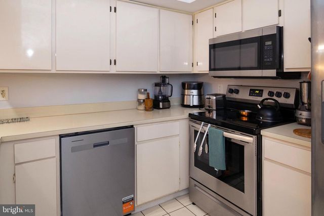 1024 MAIN ST, Voorhees, NJ 08043