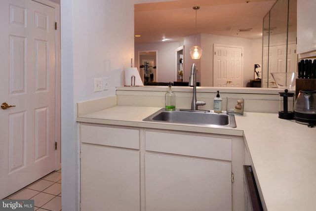 1024 MAIN ST, Voorhees, NJ 08043