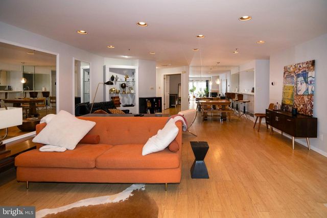 1024 MAIN ST, Voorhees, NJ 08043