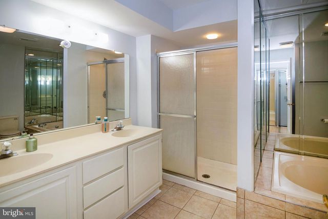 1024 MAIN ST, Voorhees, NJ 08043