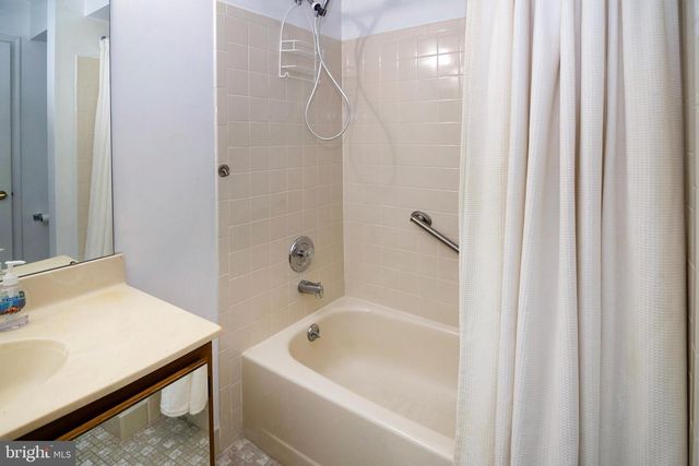 1024 MAIN ST, Voorhees, NJ 08043