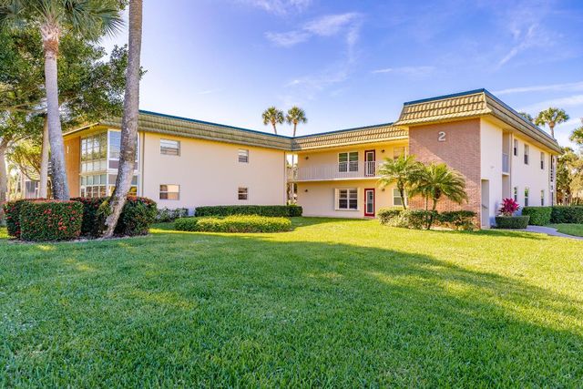 2 Vista Gardens Trail 202, Vero Beach, FL 32962