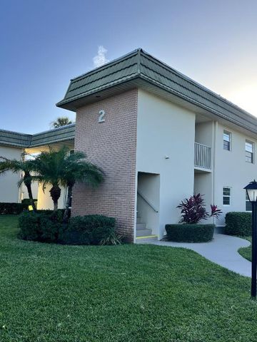 2 Vista Gardens Trail 202, Vero Beach, FL 32962