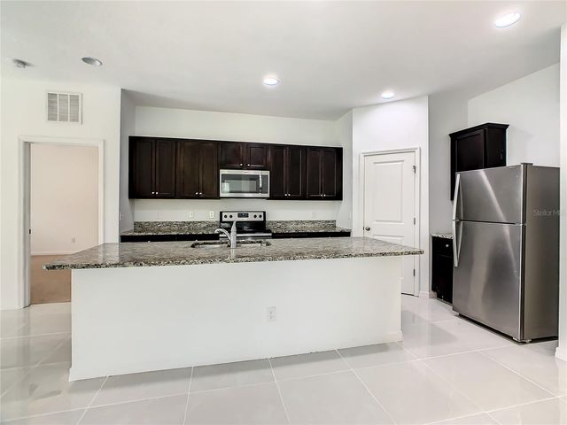1025 MARGOT LANE, Lake Wales, FL 33853