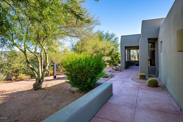 10071 E GRAYTHORN Drive, Scottsdale, AZ 85262