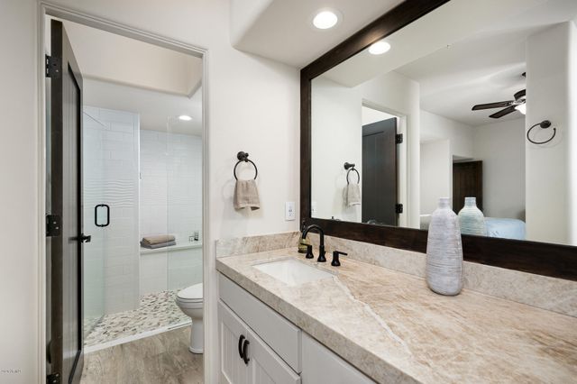 10071 E GRAYTHORN Drive, Scottsdale, AZ 85262