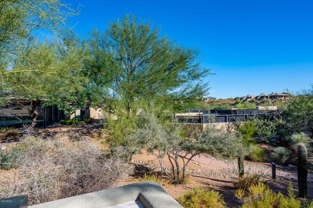 10071 E GRAYTHORN Drive, Scottsdale, AZ 85262
