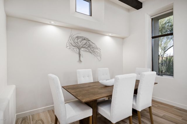 10071 E GRAYTHORN Drive, Scottsdale, AZ 85262