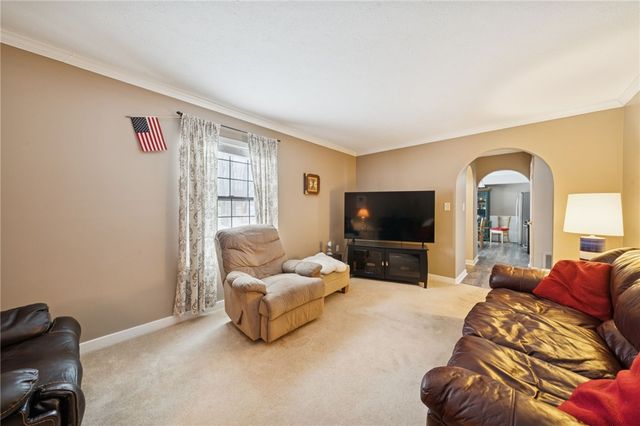 3151 Seneca Ct, Hampton, PA 15044