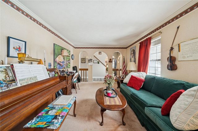 3151 Seneca Ct, Hampton, PA 15044