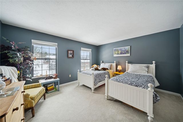 3151 Seneca Ct, Hampton, PA 15044